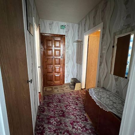 Уютная Квартира Посуточно Улица Белова Cherníhiv Exterior foto
